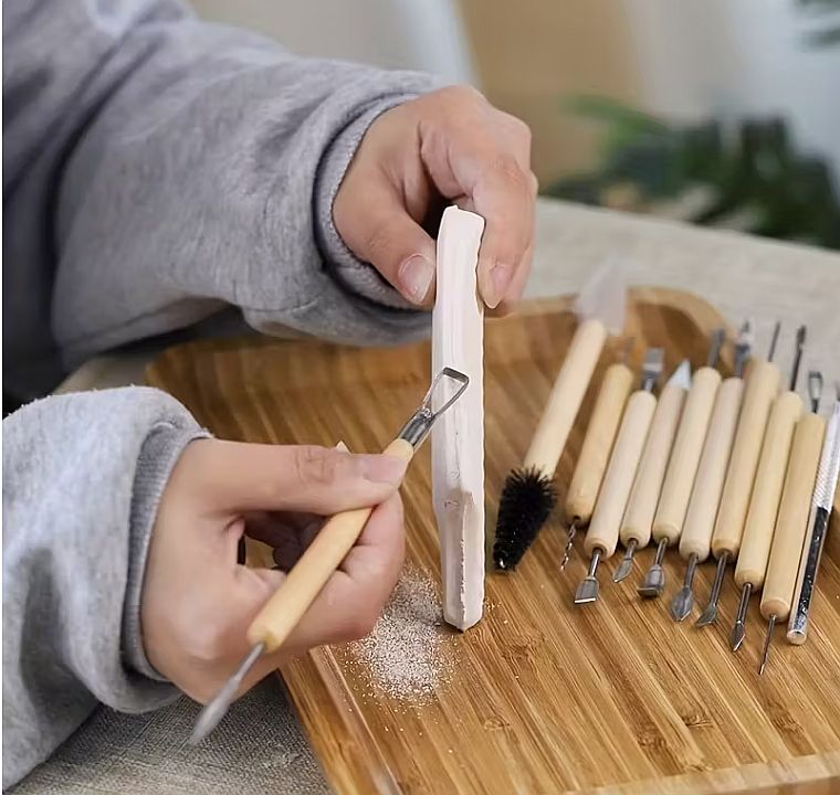 Sada-nástroje na keramiku